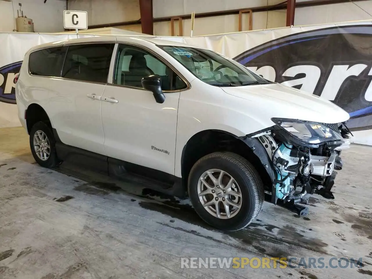 4 Photograph of a damaged car 2C4RC1CG2RR152488 CHRYSLER MINIVAN 2024