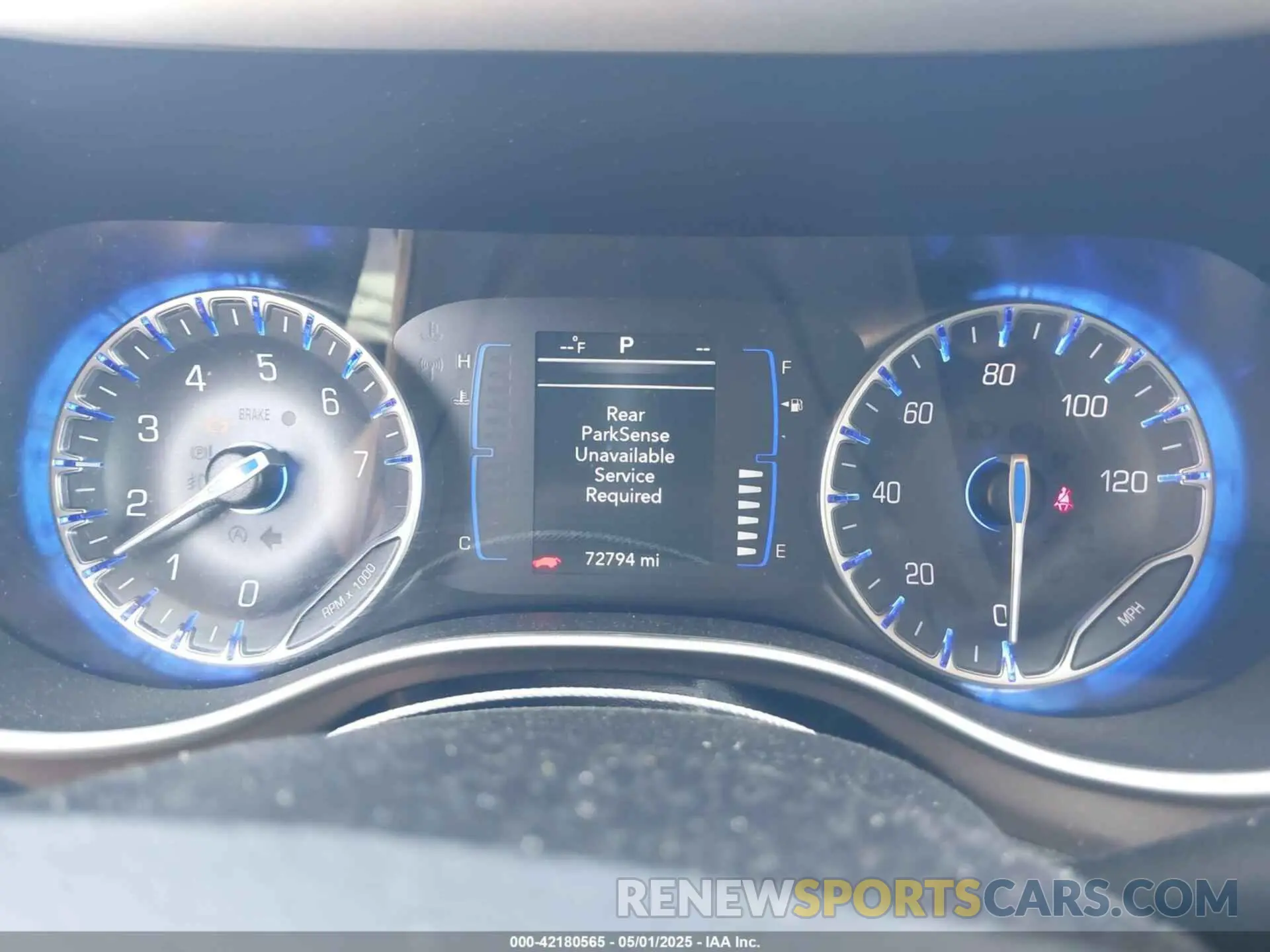 7 Photograph of a damaged car 2C4RC1AG5KR629343 CHRYSLER PACIFICA 2019