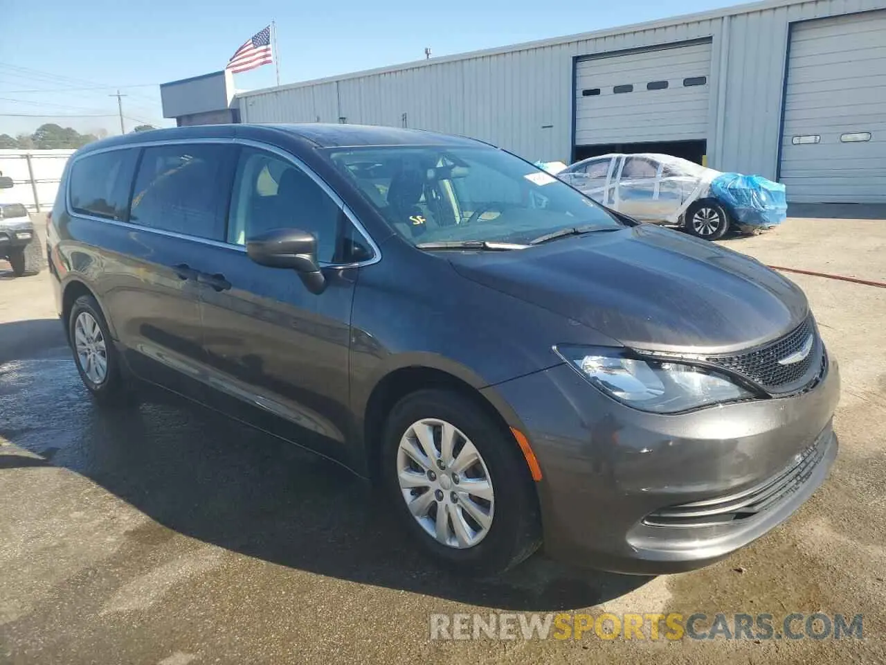4 Photograph of a damaged car 2C4RC1AG5KR639550 CHRYSLER PACIFICA 2019