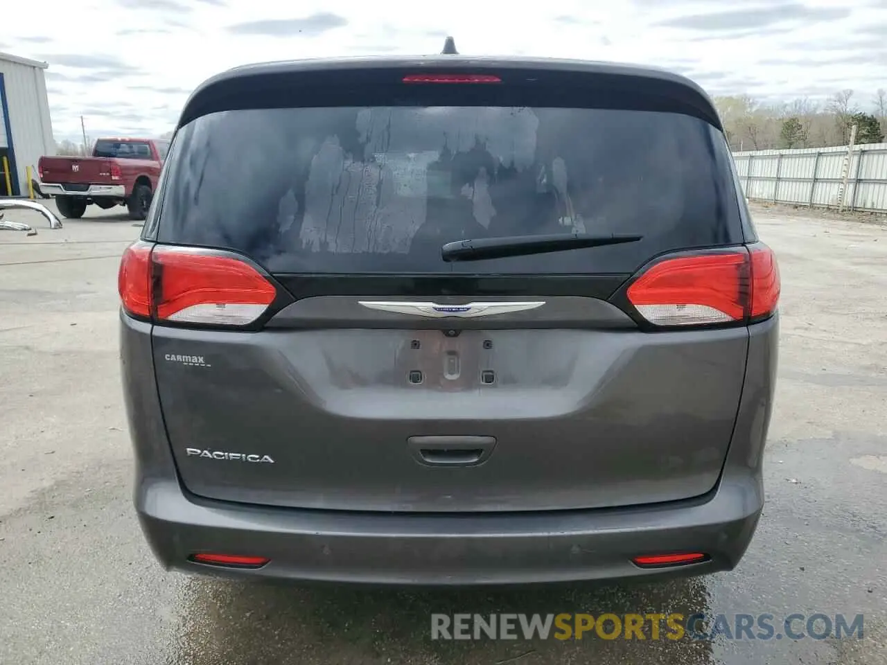 6 Photograph of a damaged car 2C4RC1AG5KR639550 CHRYSLER PACIFICA 2019