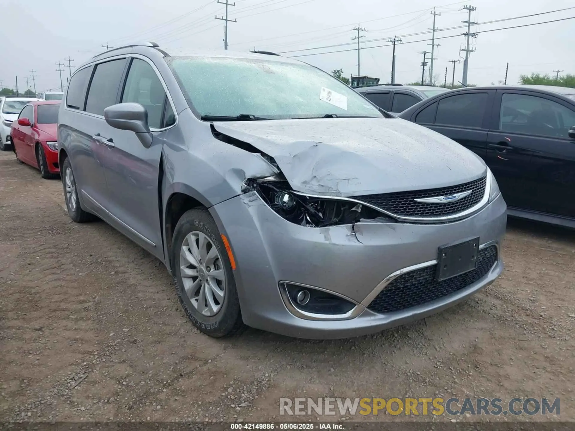 1 Photograph of a damaged car 2C4RC1BG0KR554811 CHRYSLER PACIFICA 2019