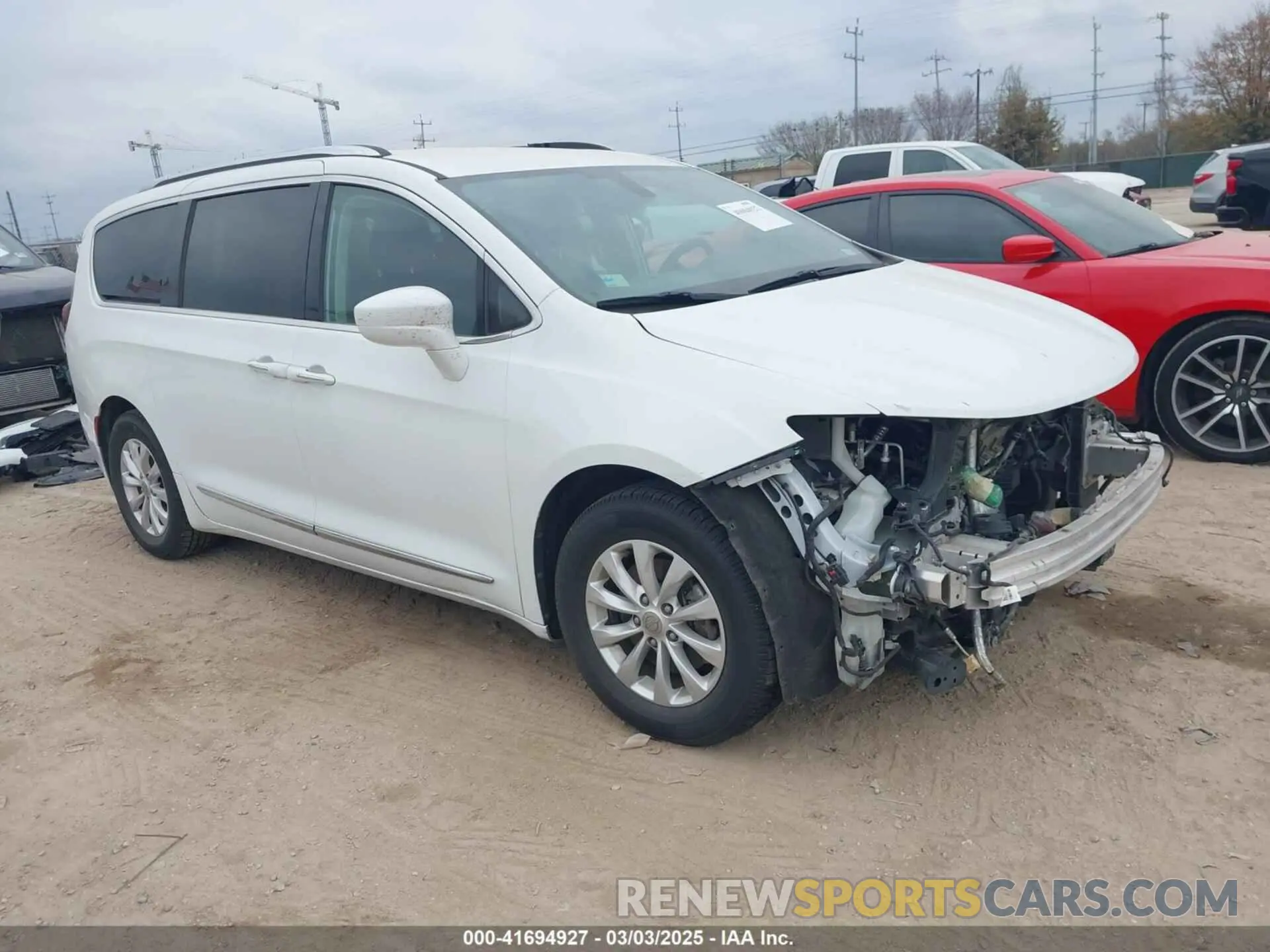 1 Photograph of a damaged car 2C4RC1BG0KR560091 CHRYSLER PACIFICA 2019