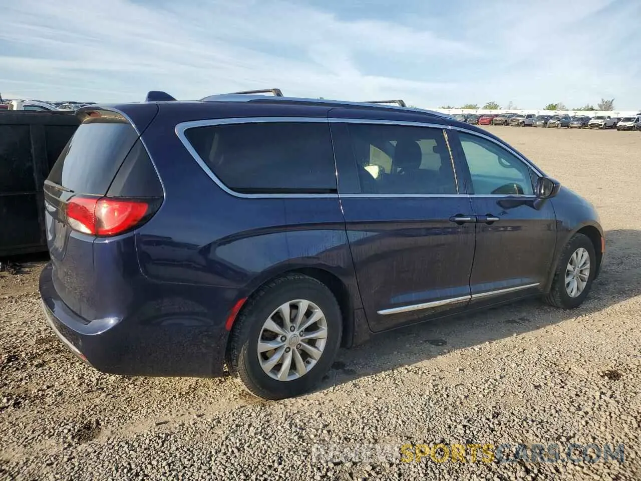 3 Photograph of a damaged car 2C4RC1BG0KR560124 CHRYSLER PACIFICA 2019