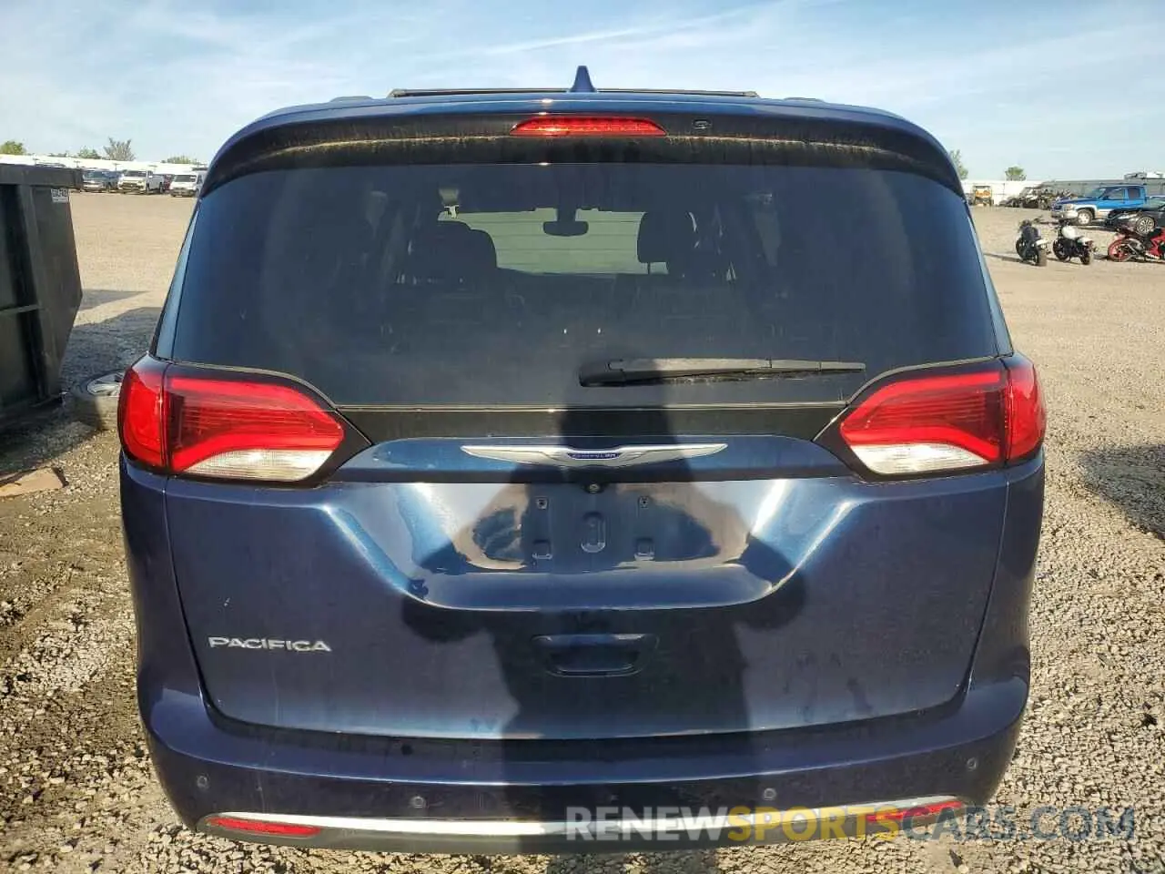 6 Photograph of a damaged car 2C4RC1BG0KR560124 CHRYSLER PACIFICA 2019
