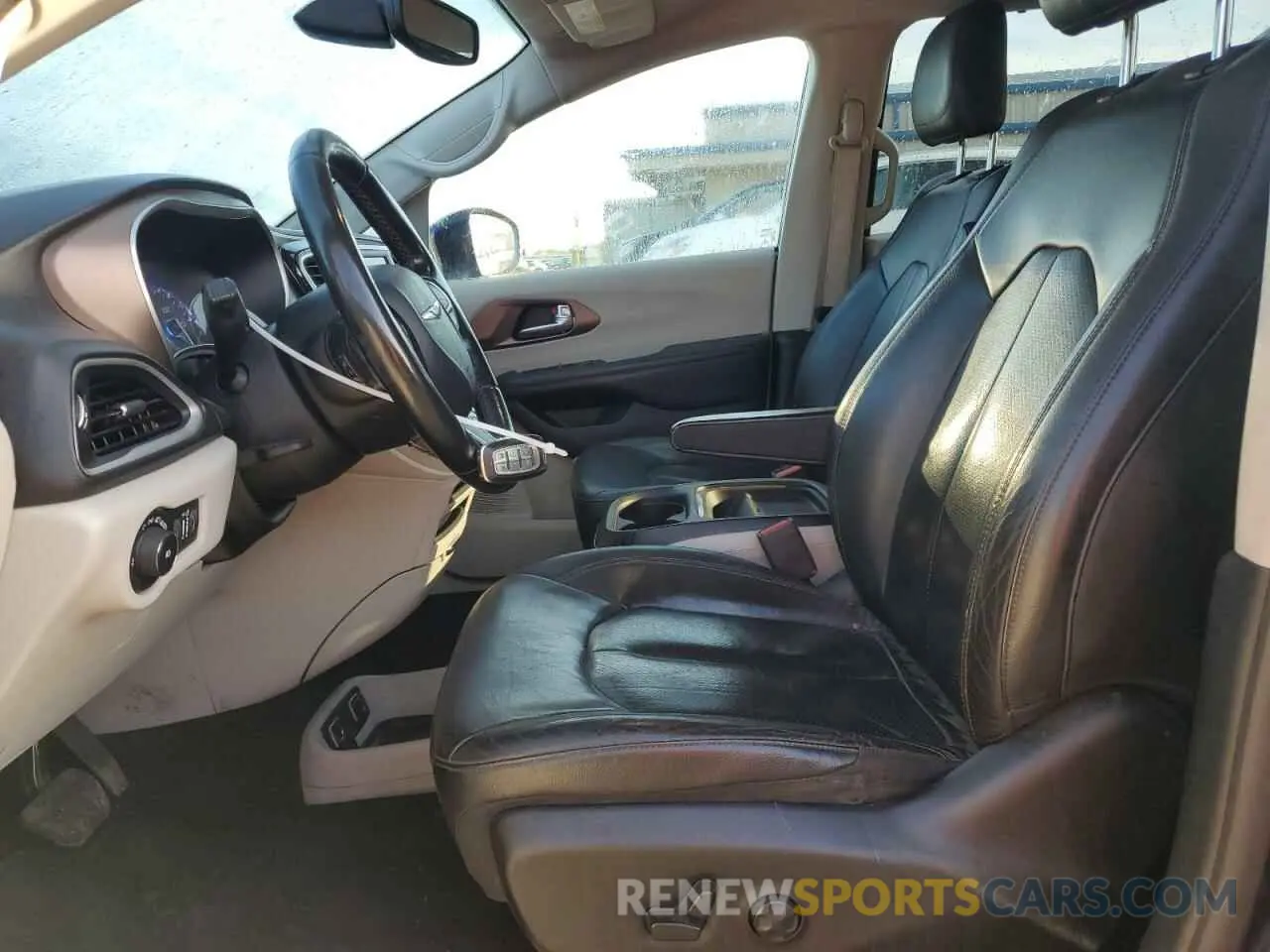 7 Photograph of a damaged car 2C4RC1BG0KR560124 CHRYSLER PACIFICA 2019