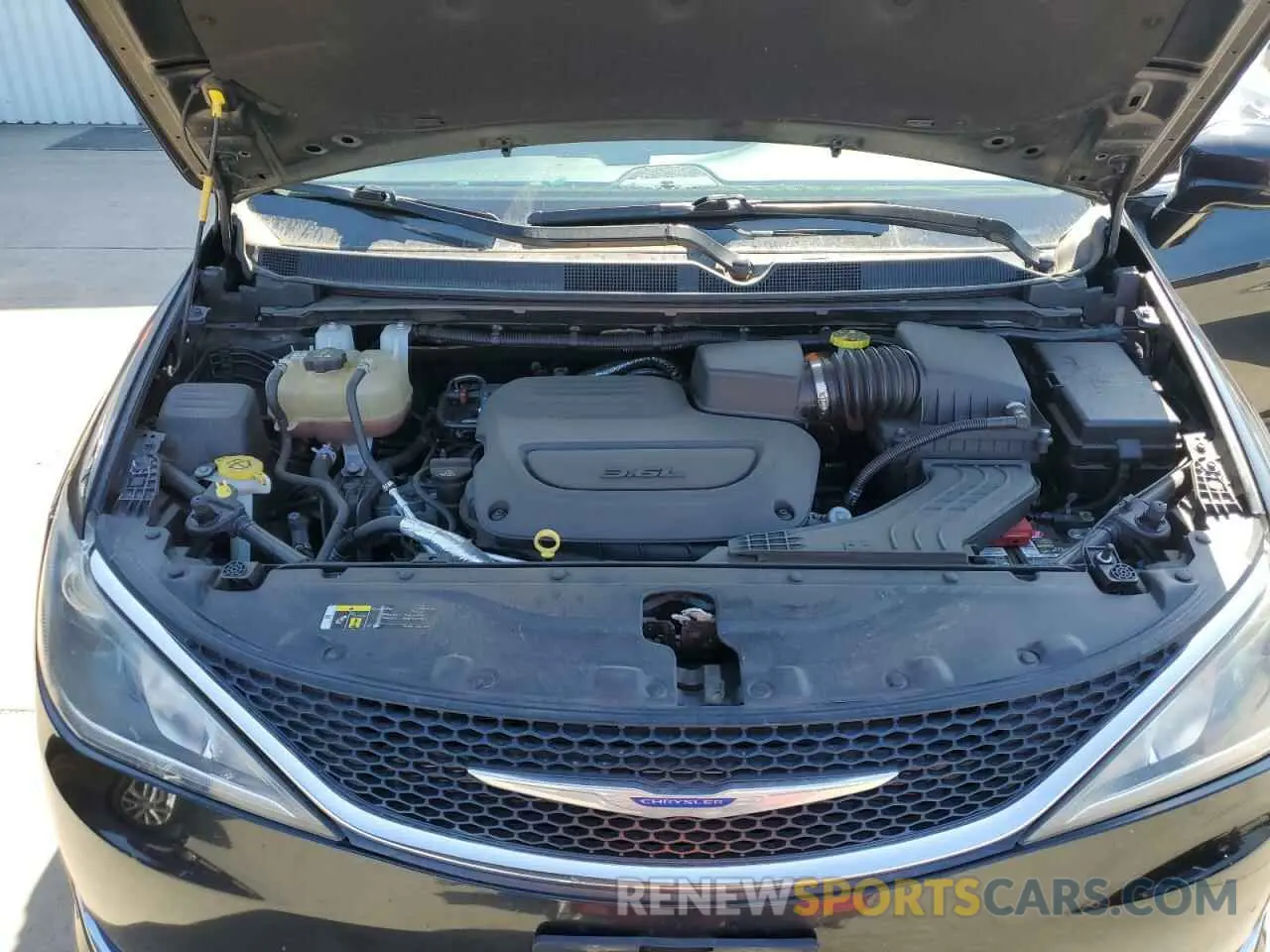 12 Photograph of a damaged car 2C4RC1BG0KR651135 CHRYSLER PACIFICA 2019