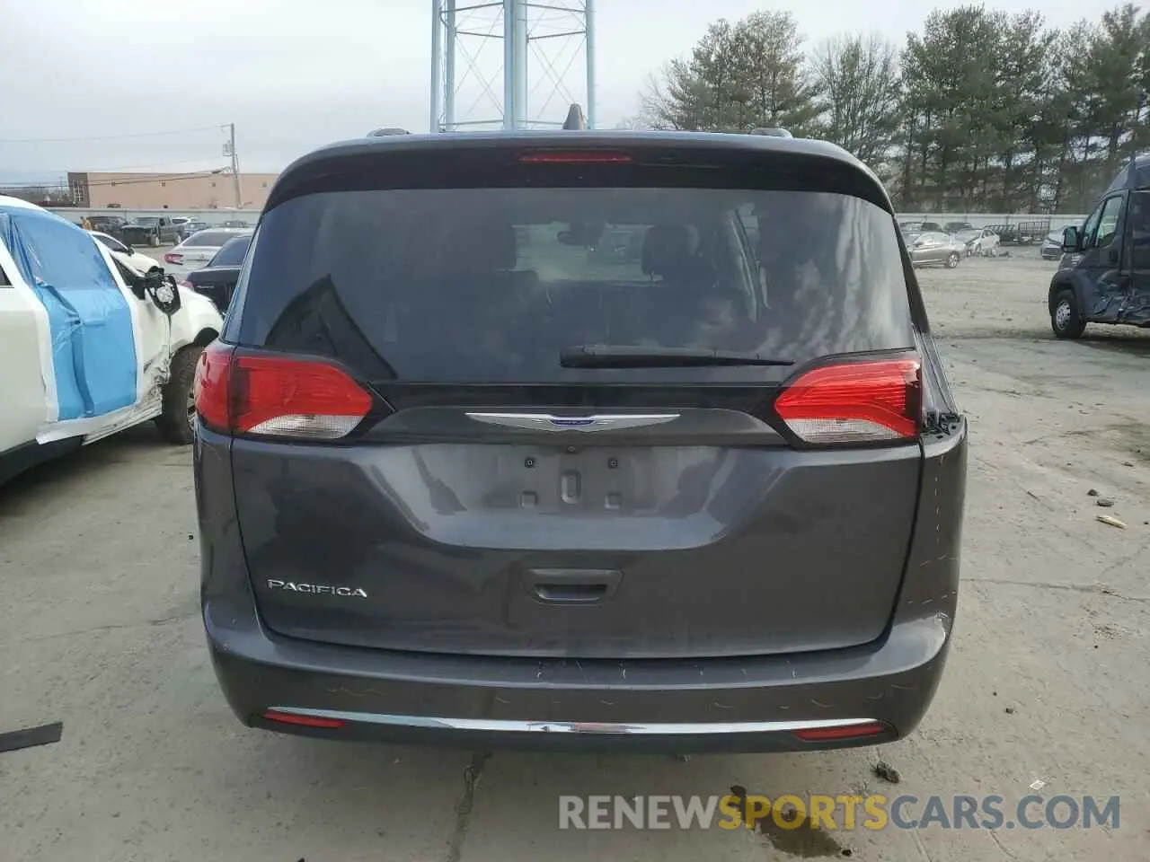 6 Photograph of a damaged car 2C4RC1BG0KR678898 CHRYSLER PACIFICA 2019