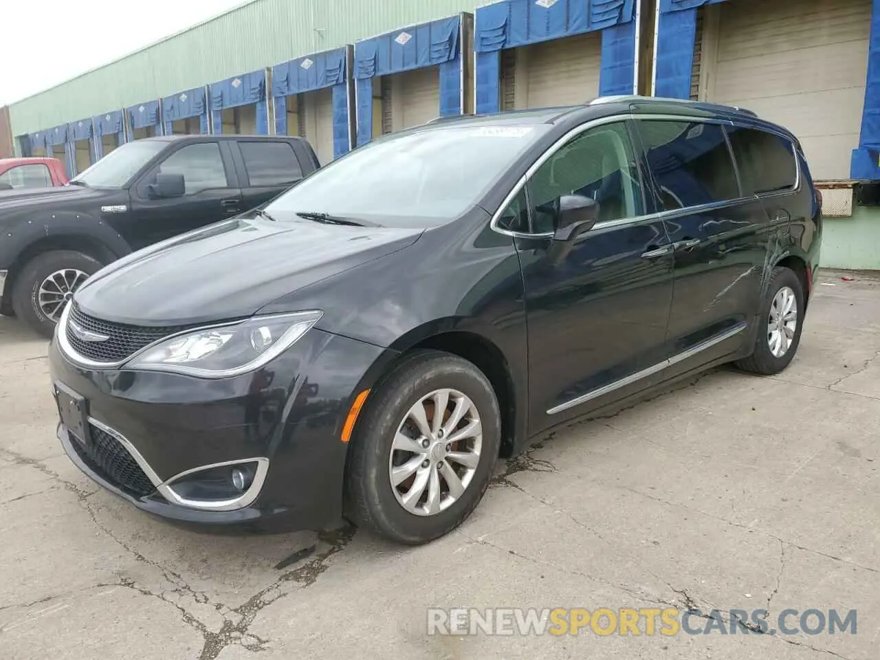 1 Photograph of a damaged car 2C4RC1BG1KR537161 CHRYSLER PACIFICA 2019