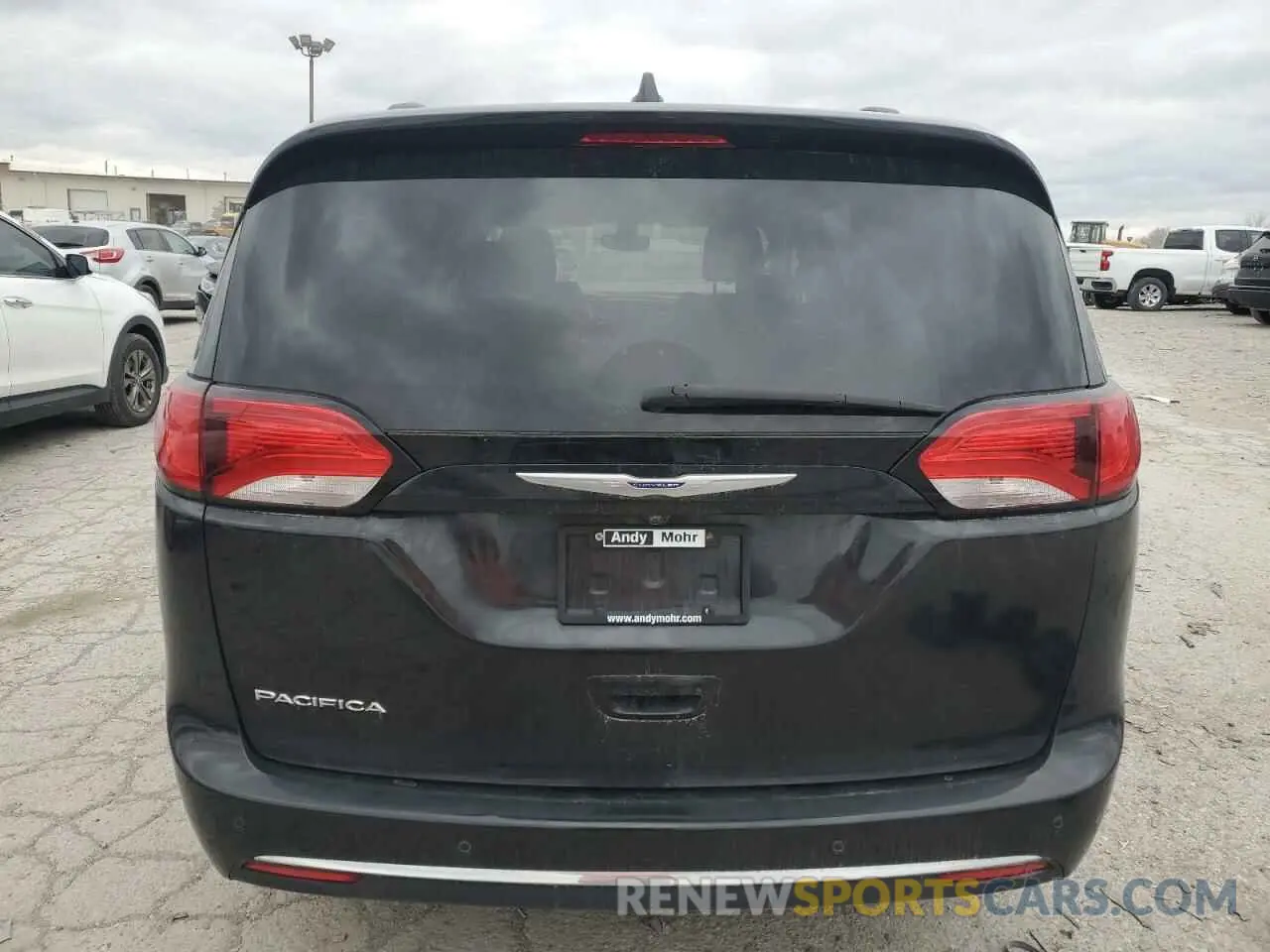 6 Photograph of a damaged car 2C4RC1BG1KR539895 CHRYSLER PACIFICA 2019