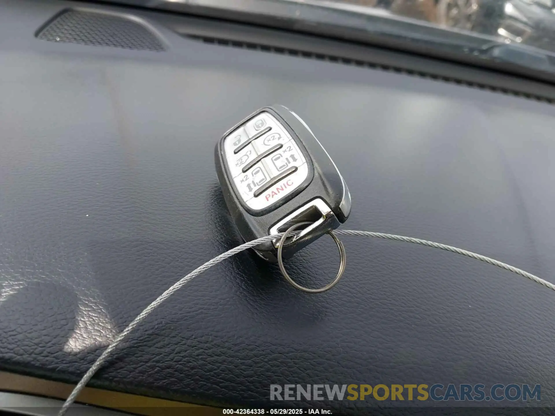 11 Photograph of a damaged car 2C4RC1BG1KR548192 CHRYSLER PACIFICA 2019