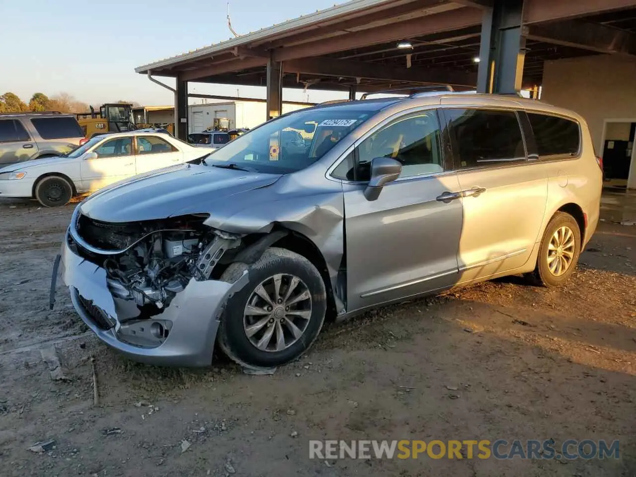 1 Photograph of a damaged car 2C4RC1BG1KR561525 CHRYSLER PACIFICA 2019
