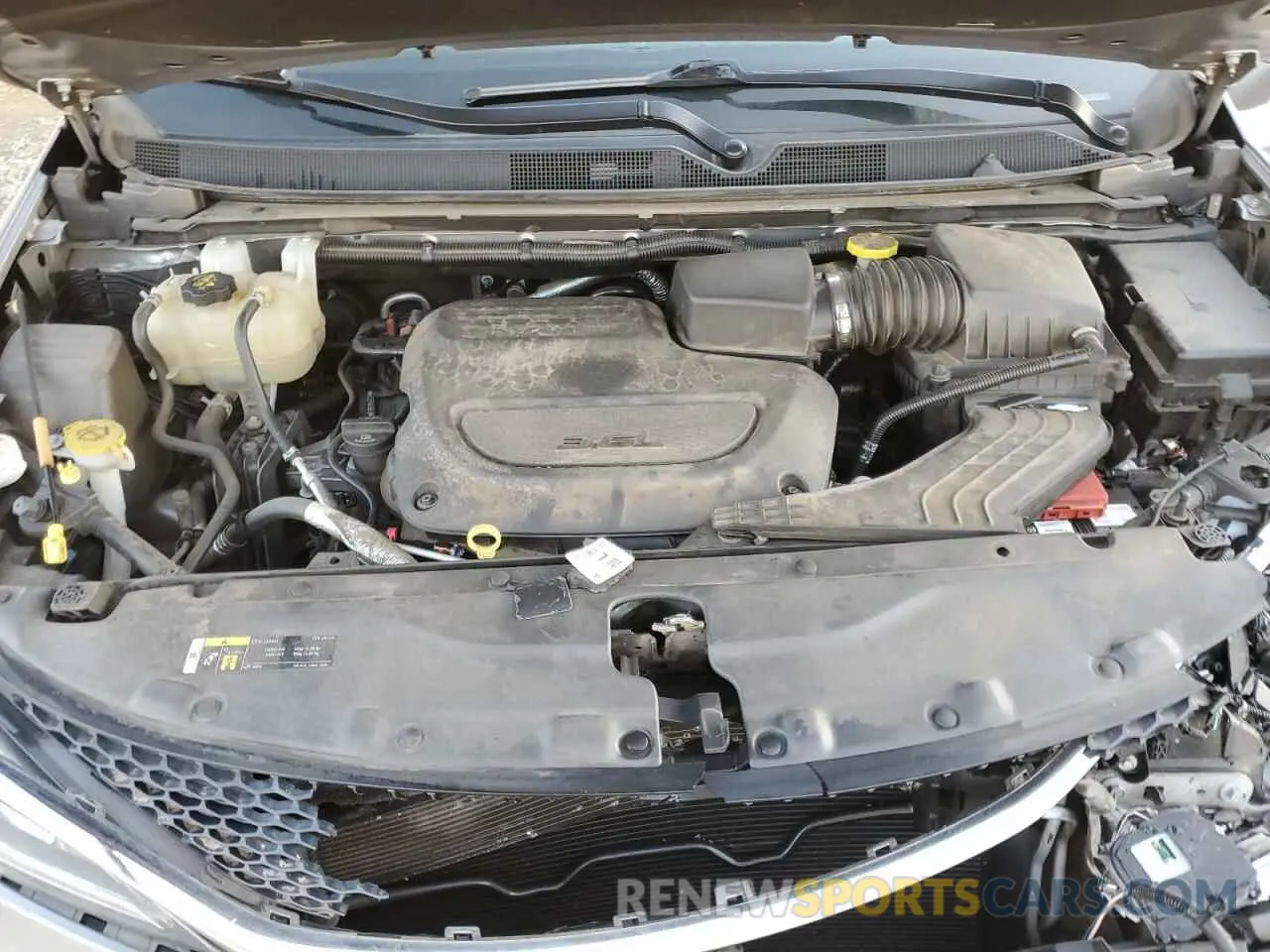 12 Photograph of a damaged car 2C4RC1BG1KR561525 CHRYSLER PACIFICA 2019