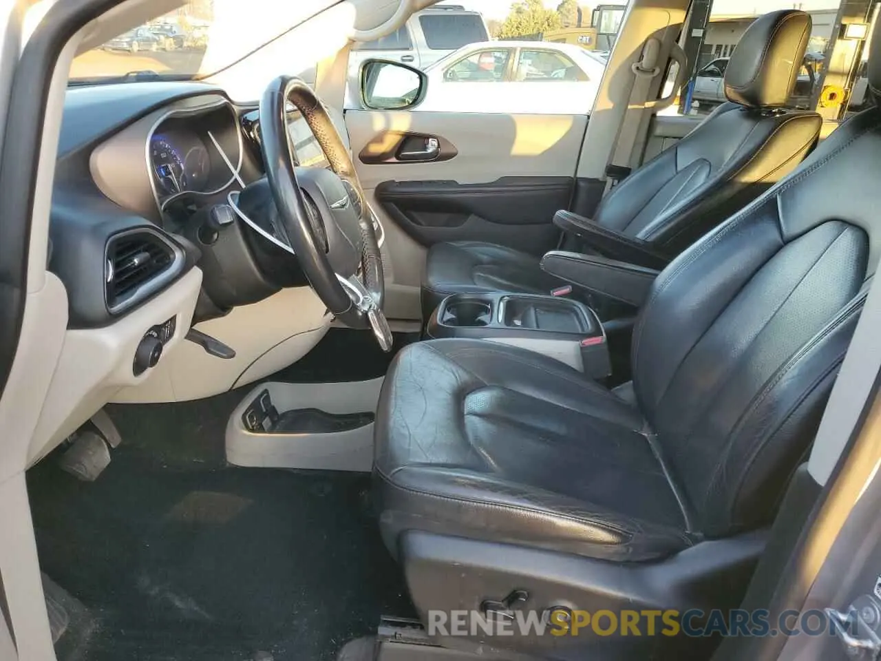 7 Photograph of a damaged car 2C4RC1BG1KR561525 CHRYSLER PACIFICA 2019