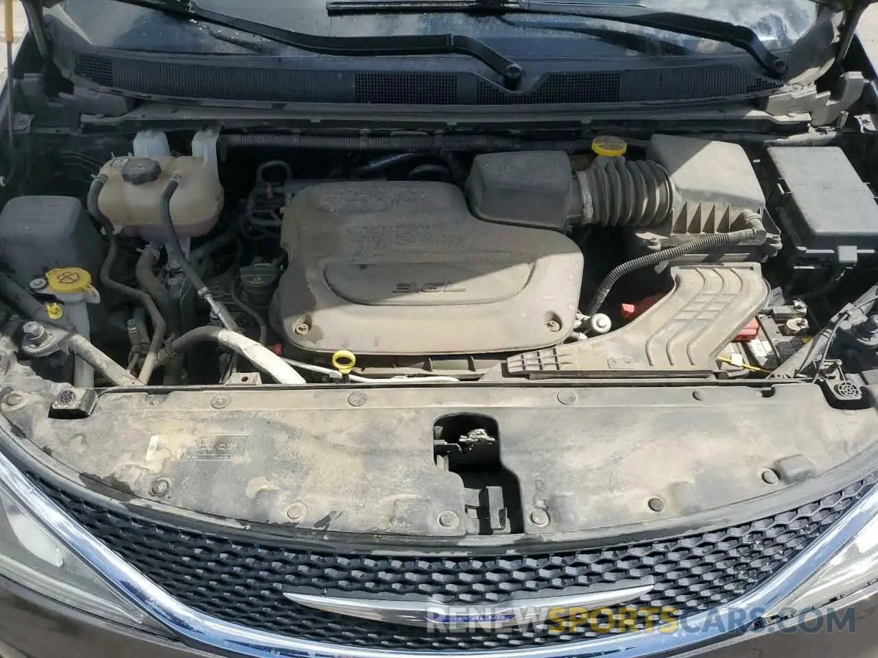 12 Photograph of a damaged car 2C4RC1BG1KR561542 CHRYSLER PACIFICA 2019