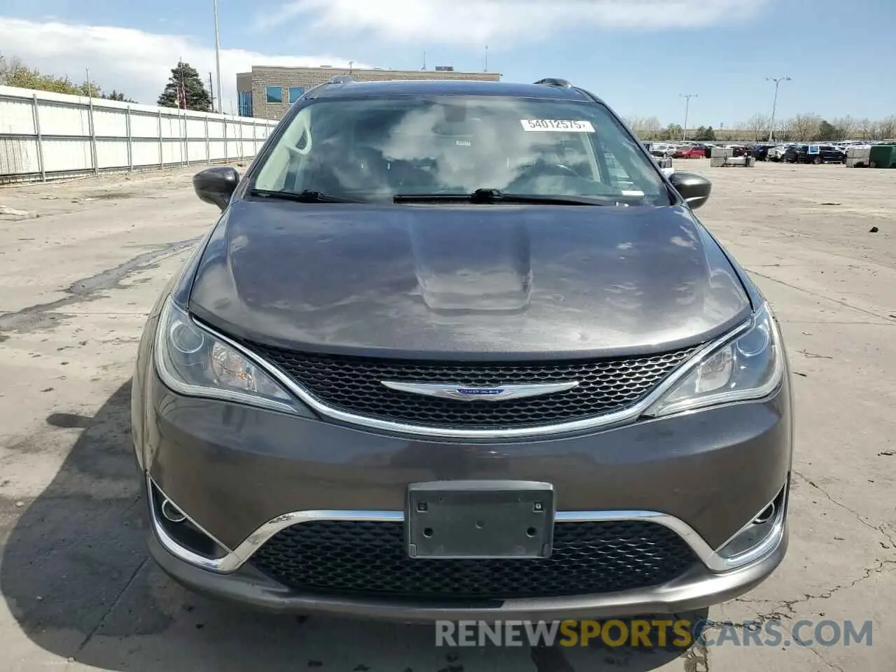 5 Photograph of a damaged car 2C4RC1BG1KR561542 CHRYSLER PACIFICA 2019