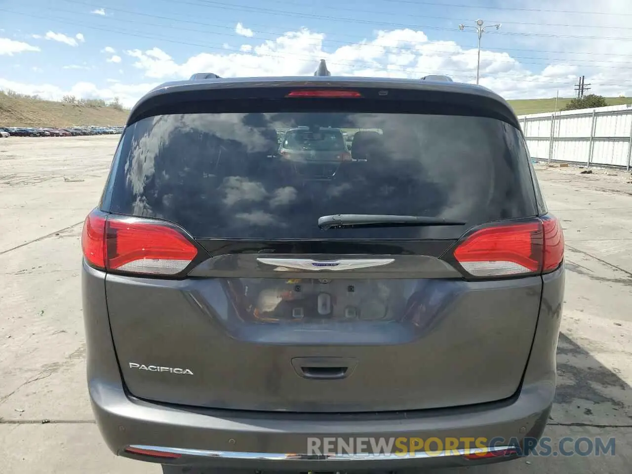 6 Photograph of a damaged car 2C4RC1BG1KR561542 CHRYSLER PACIFICA 2019