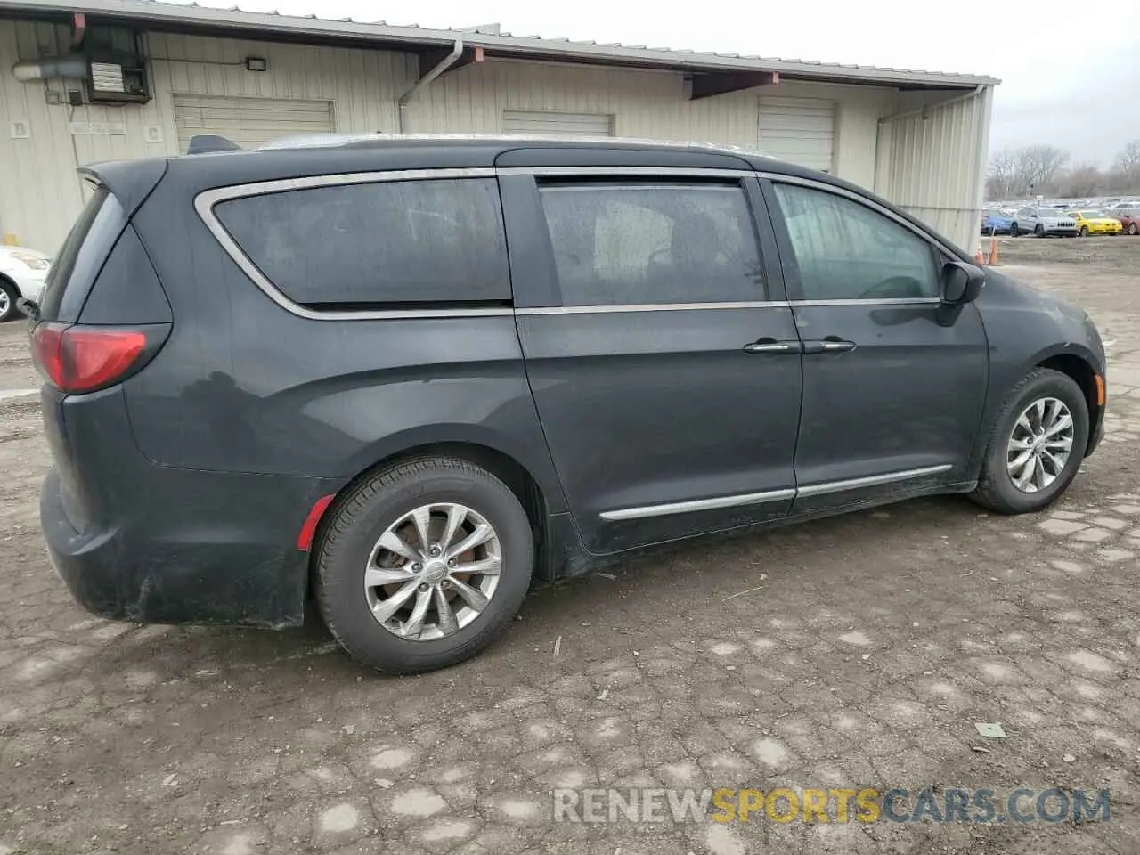 3 Photograph of a damaged car 2C4RC1BG1KR592838 CHRYSLER PACIFICA 2019