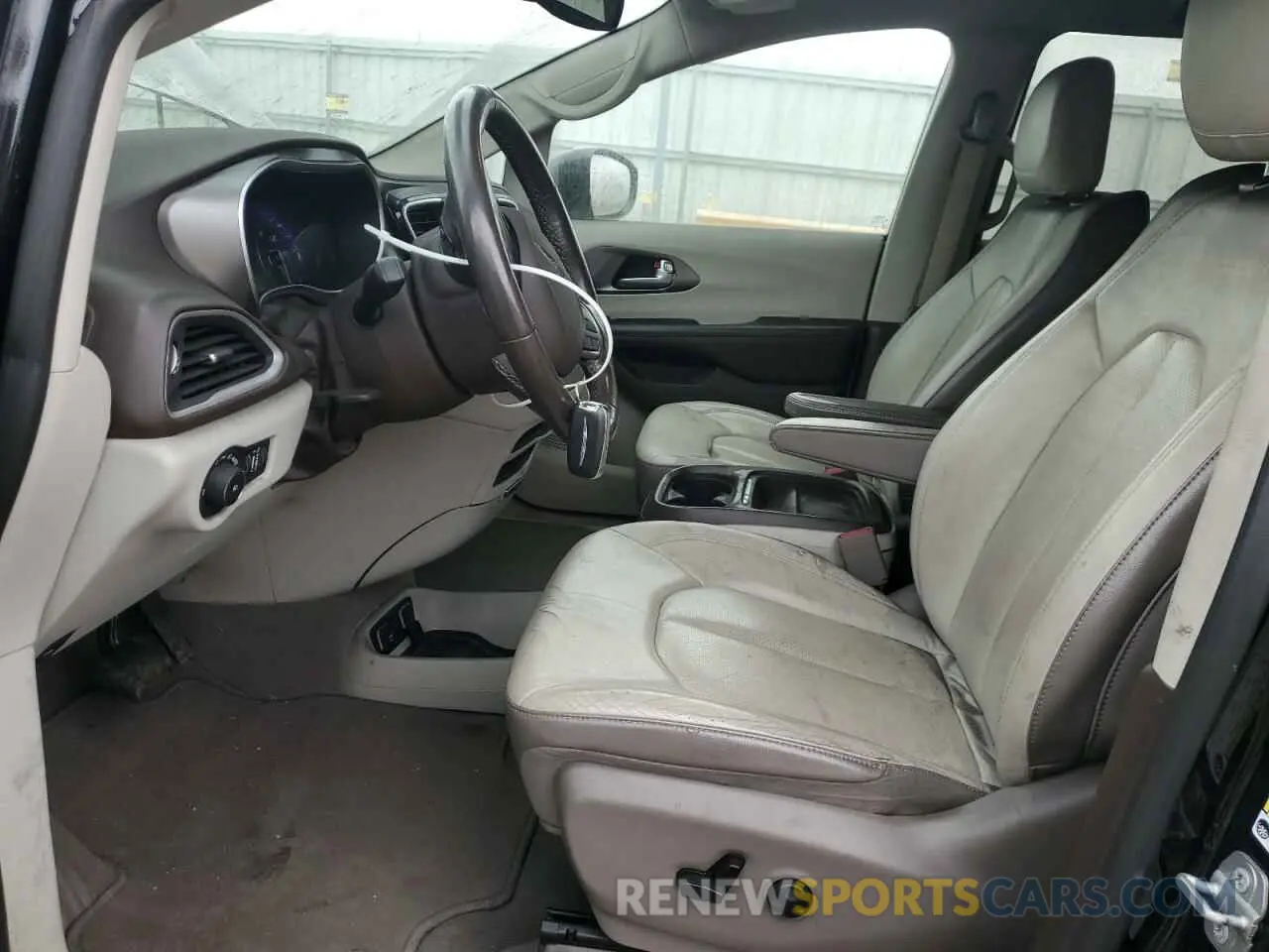 7 Photograph of a damaged car 2C4RC1BG1KR592838 CHRYSLER PACIFICA 2019