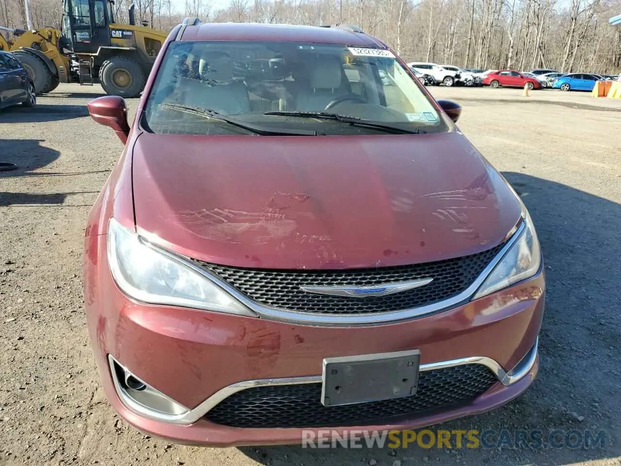 5 Photograph of a damaged car 2C4RC1BG1KR592869 CHRYSLER PACIFICA 2019