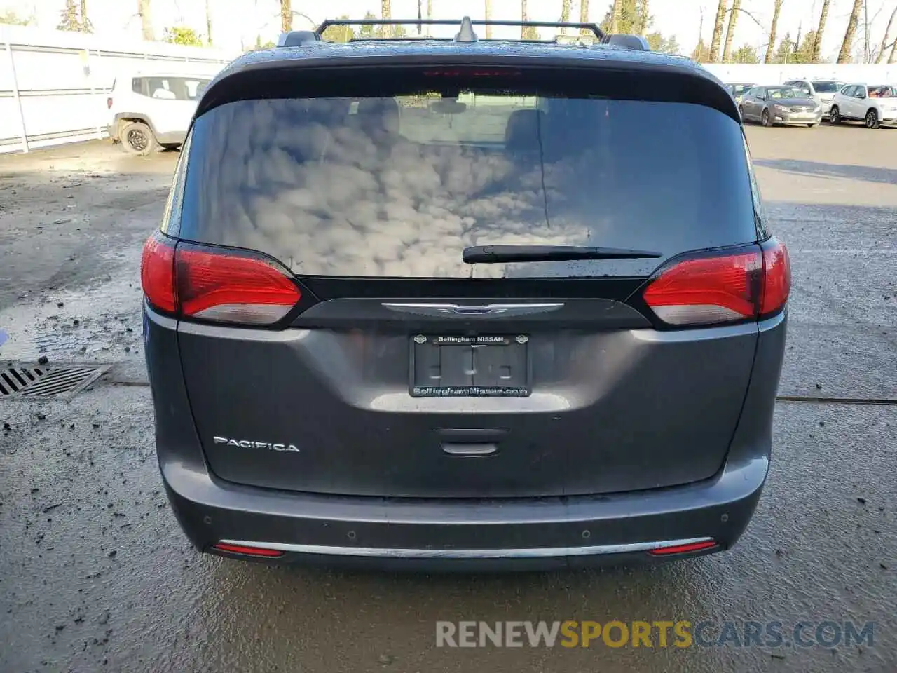 6 Photograph of a damaged car 2C4RC1BG1KR673015 CHRYSLER PACIFICA 2019