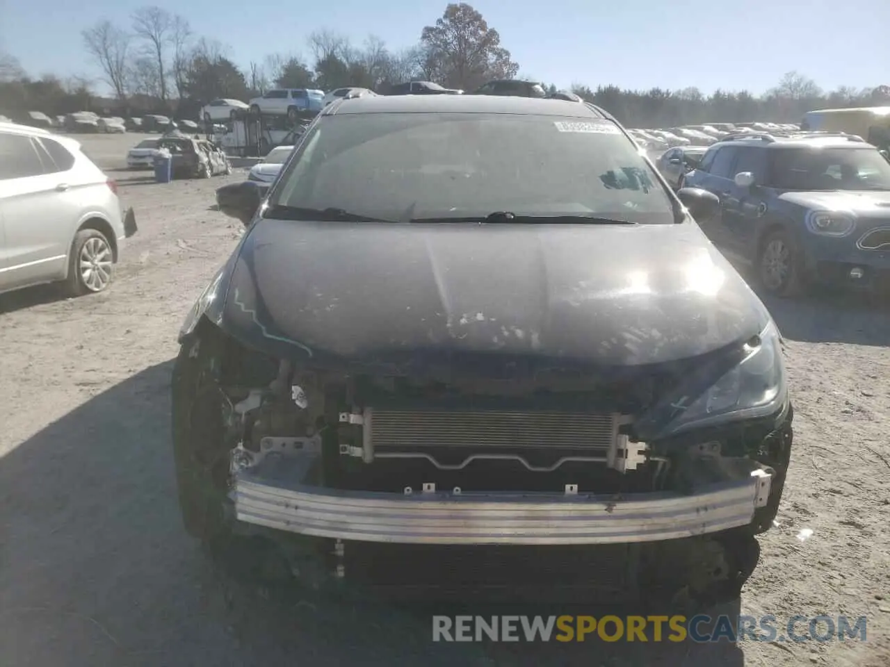 5 Photograph of a damaged car 2C4RC1BG1KR698285 CHRYSLER PACIFICA 2019
