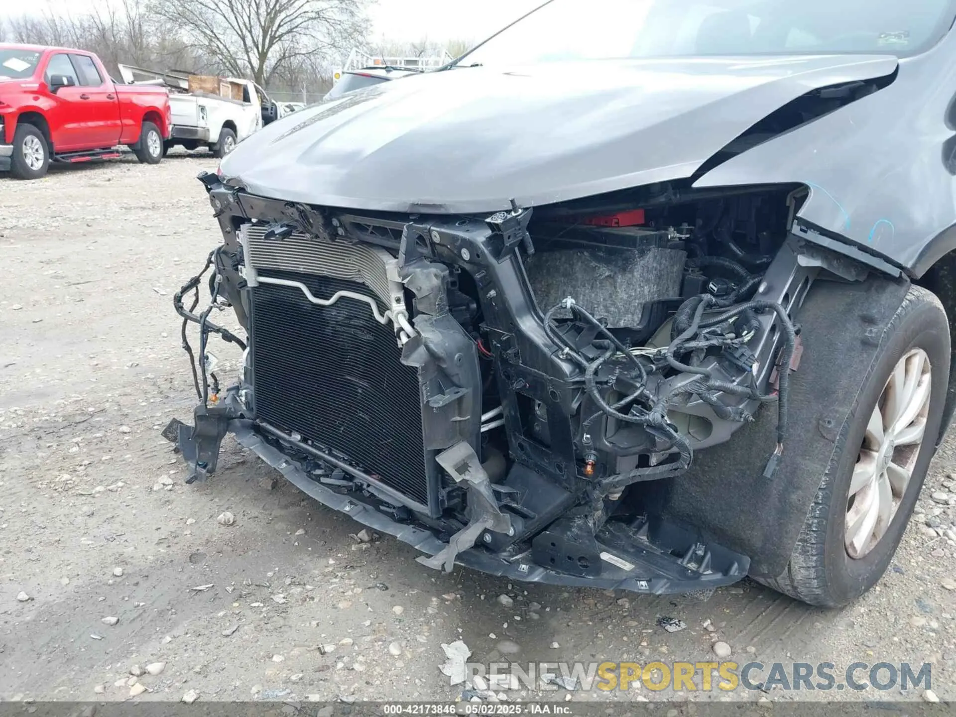 18 Photograph of a damaged car 2C4RC1BG1KR715411 CHRYSLER PACIFICA 2019