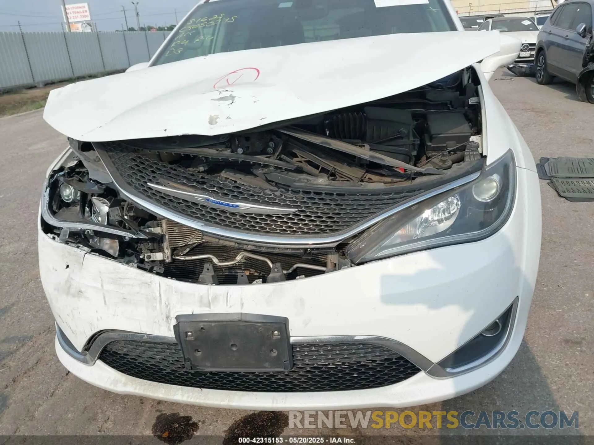 12 Photograph of a damaged car 2C4RC1BG2KR609002 CHRYSLER PACIFICA 2019