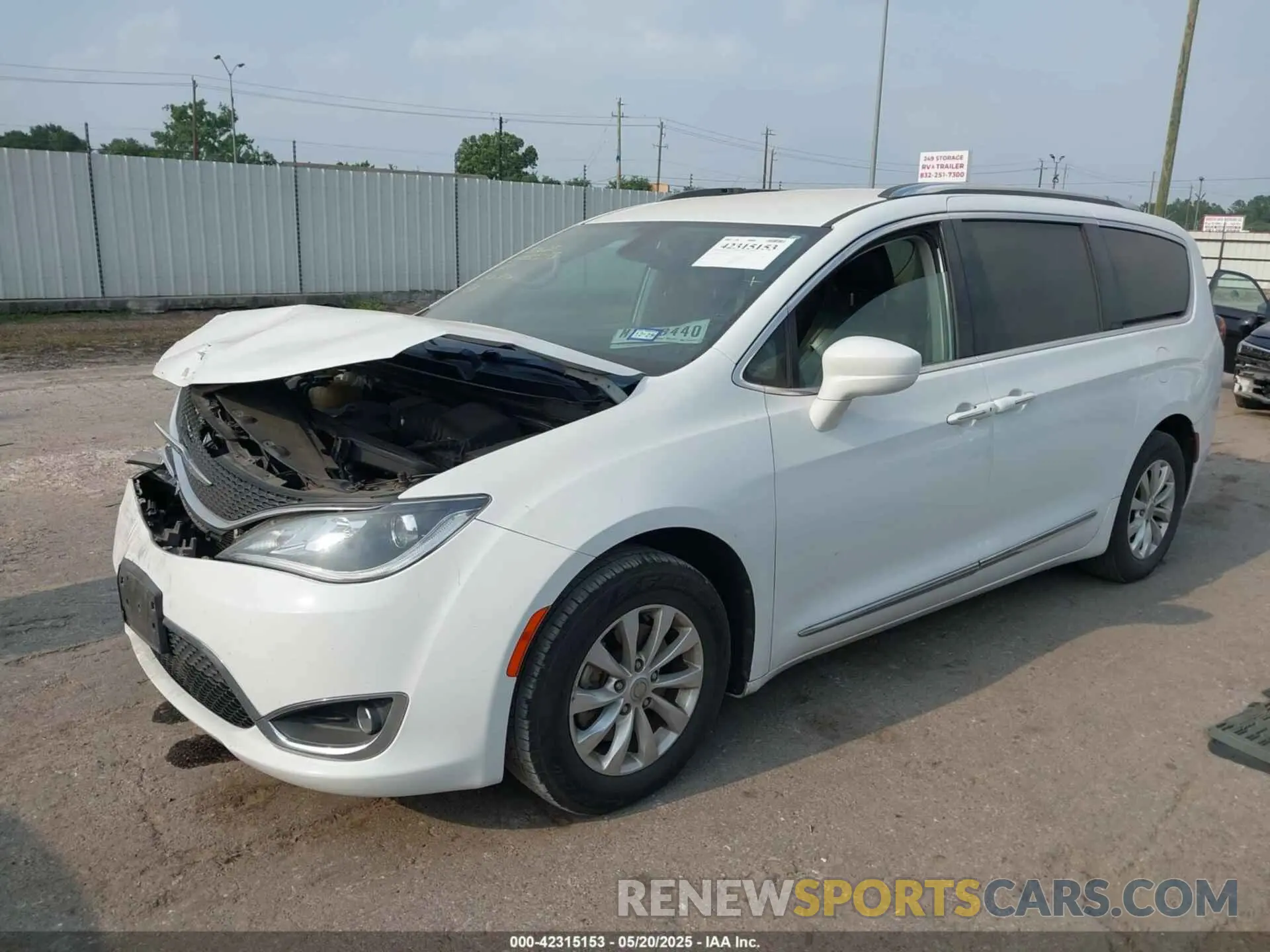 2 Photograph of a damaged car 2C4RC1BG2KR609002 CHRYSLER PACIFICA 2019