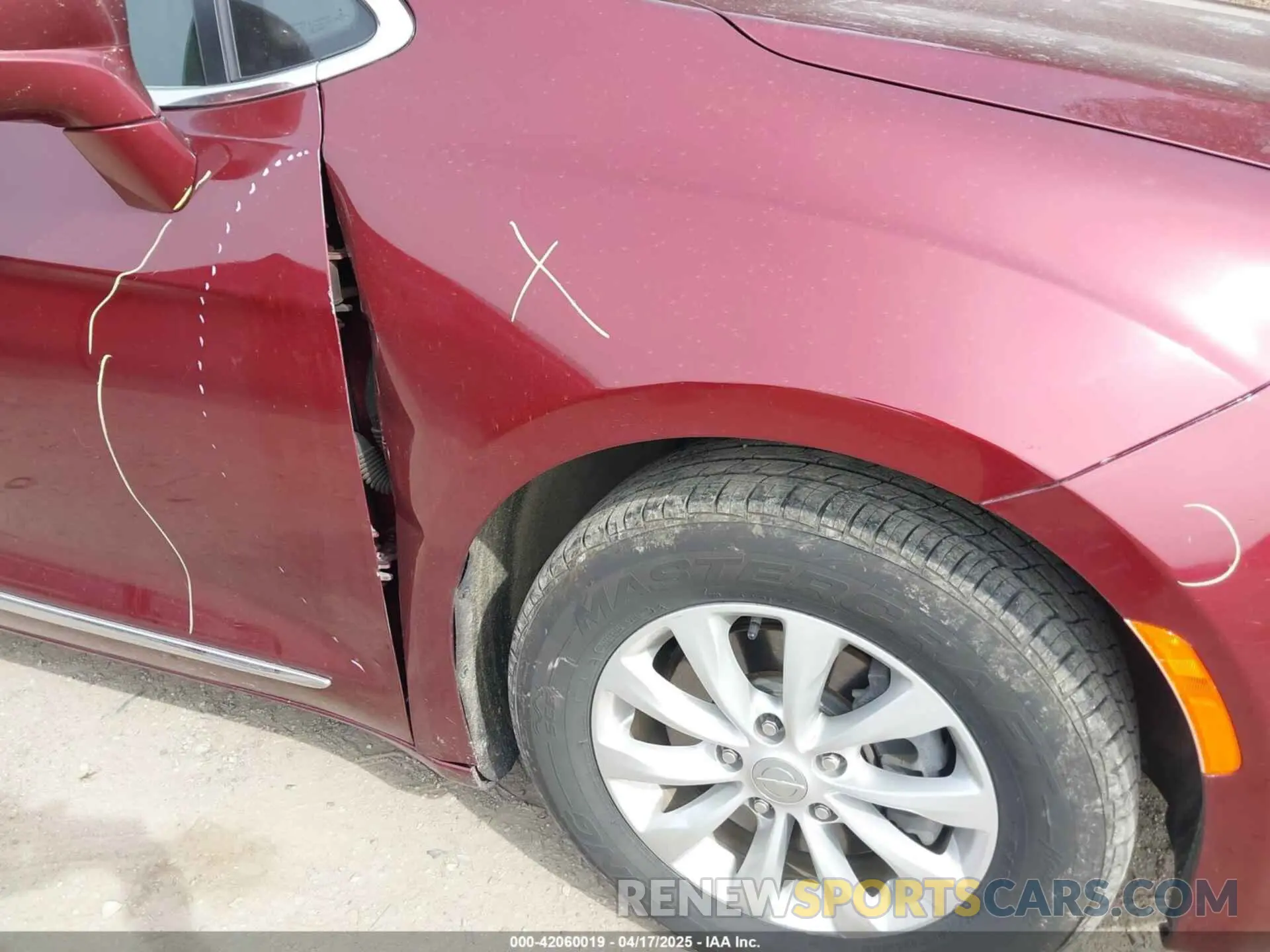 6 Photograph of a damaged car 2C4RC1BG2KR626415 CHRYSLER PACIFICA 2019