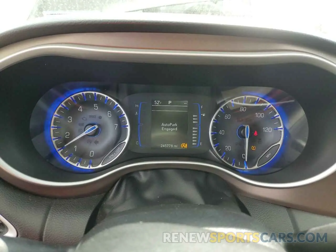 9 Photograph of a damaged car 2C4RC1BG2KR651542 CHRYSLER PACIFICA 2019