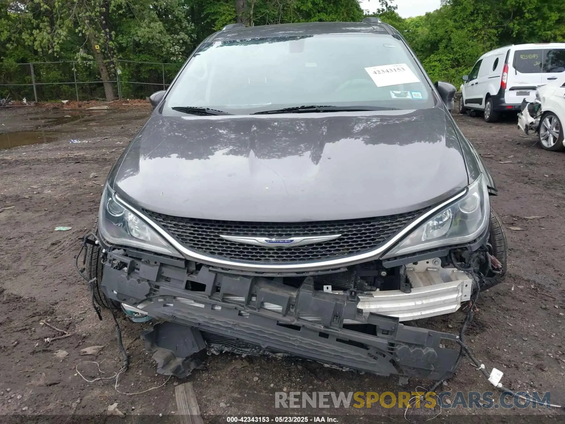 12 Photograph of a damaged car 2C4RC1BG3KR523732 CHRYSLER PACIFICA 2019