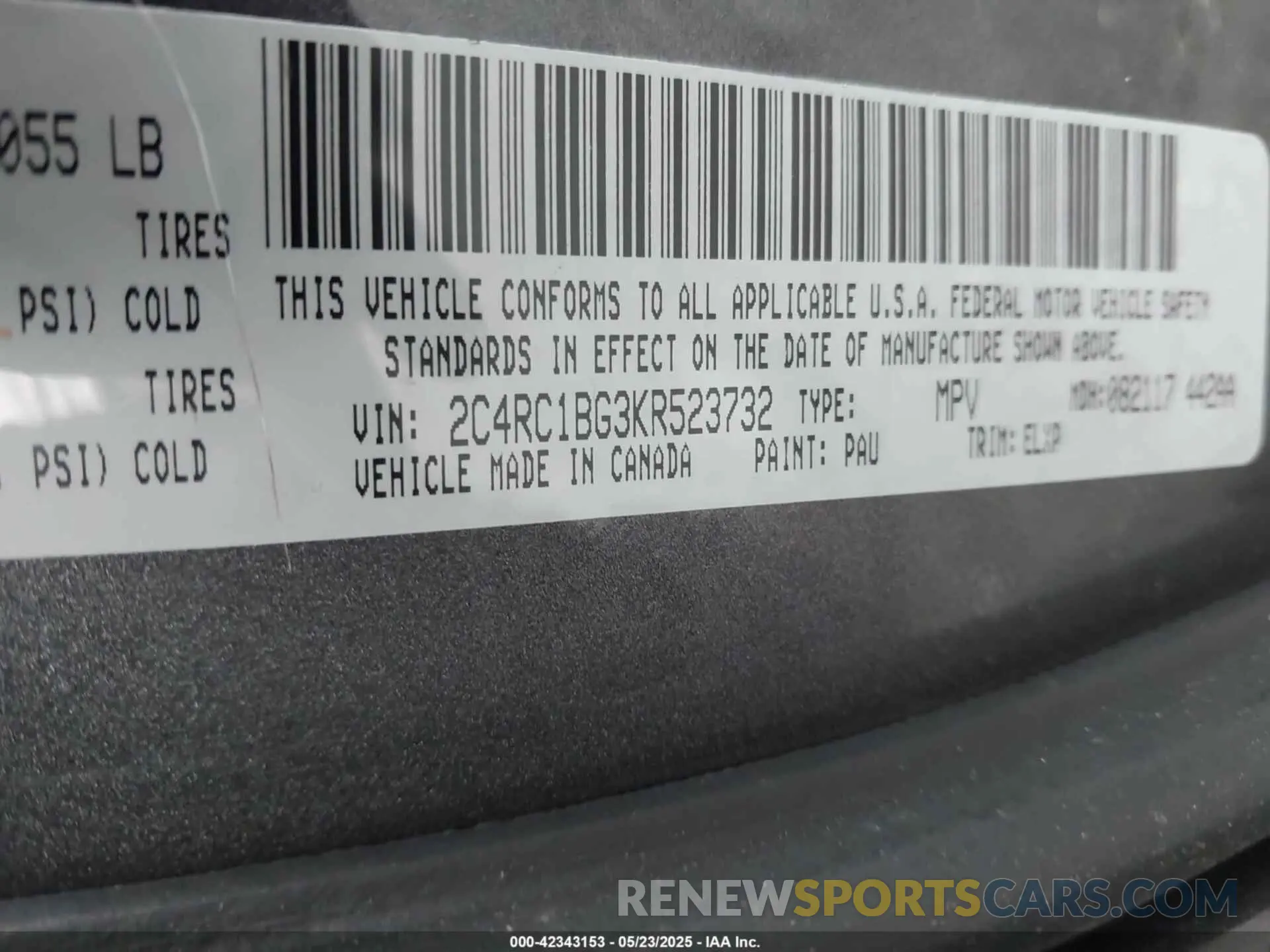 9 Photograph of a damaged car 2C4RC1BG3KR523732 CHRYSLER PACIFICA 2019