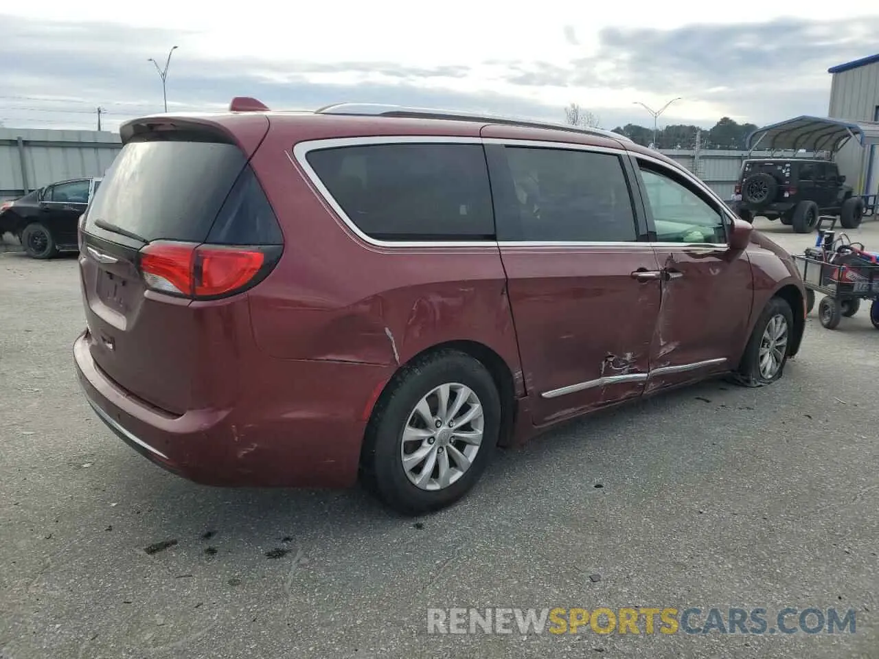 3 Photograph of a damaged car 2C4RC1BG3KR596762 CHRYSLER PACIFICA 2019