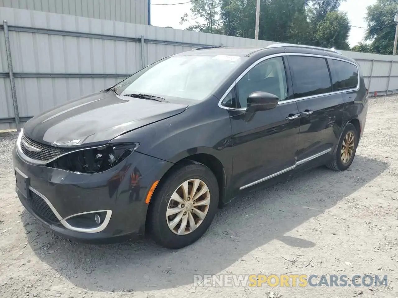 1 Photograph of a damaged car 2C4RC1BG3KR626438 CHRYSLER PACIFICA 2019