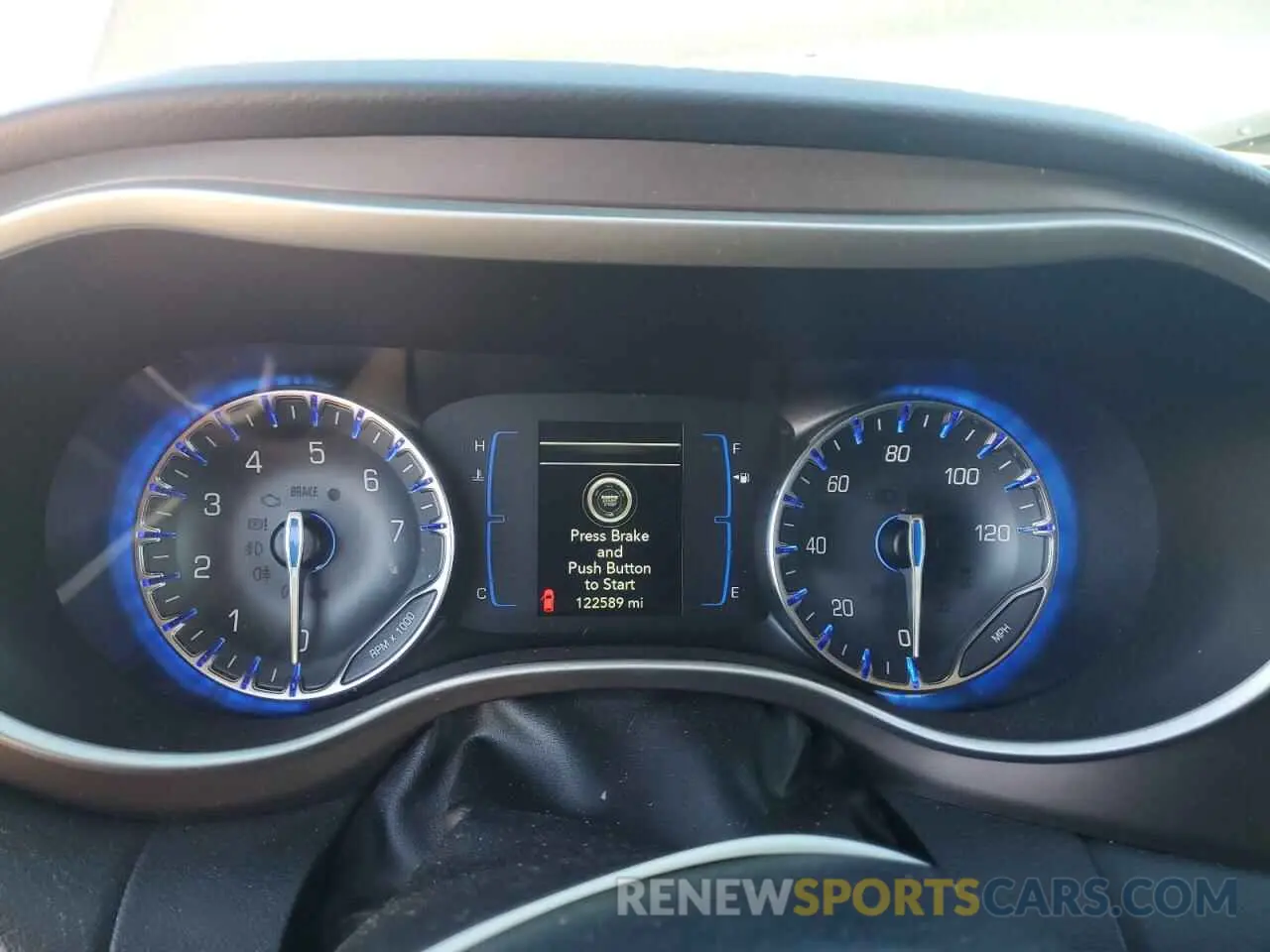 9 Photograph of a damaged car 2C4RC1BG3KR626486 CHRYSLER PACIFICA 2019