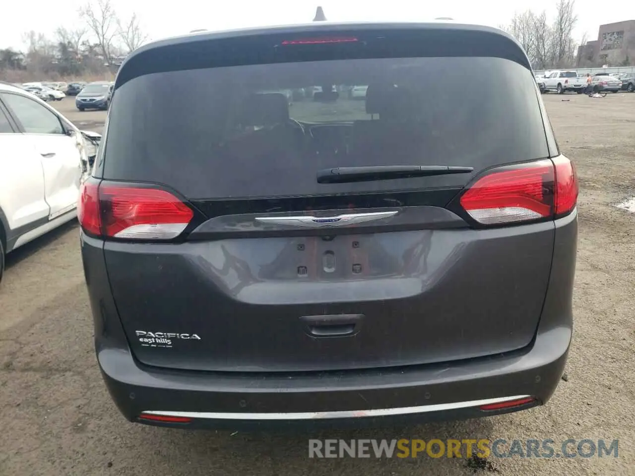 6 Photograph of a damaged car 2C4RC1BG4KR550390 CHRYSLER PACIFICA 2019