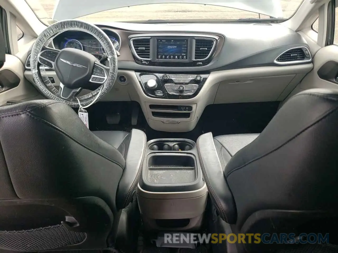 8 Photograph of a damaged car 2C4RC1BG4KR550390 CHRYSLER PACIFICA 2019
