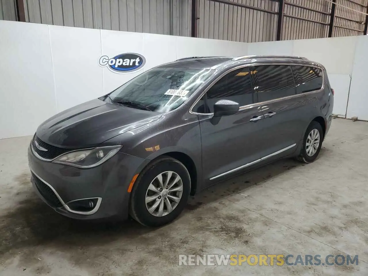 1 Photograph of a damaged car 2C4RC1BG4KR626710 CHRYSLER PACIFICA 2019