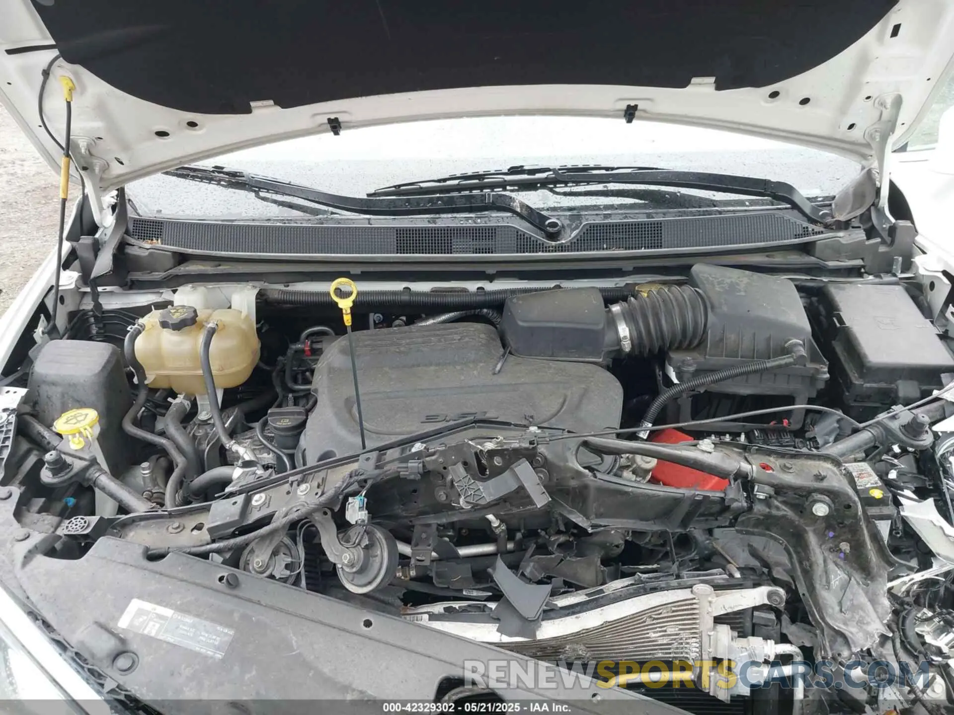 10 Photograph of a damaged car 2C4RC1BG4KR652224 CHRYSLER PACIFICA 2019
