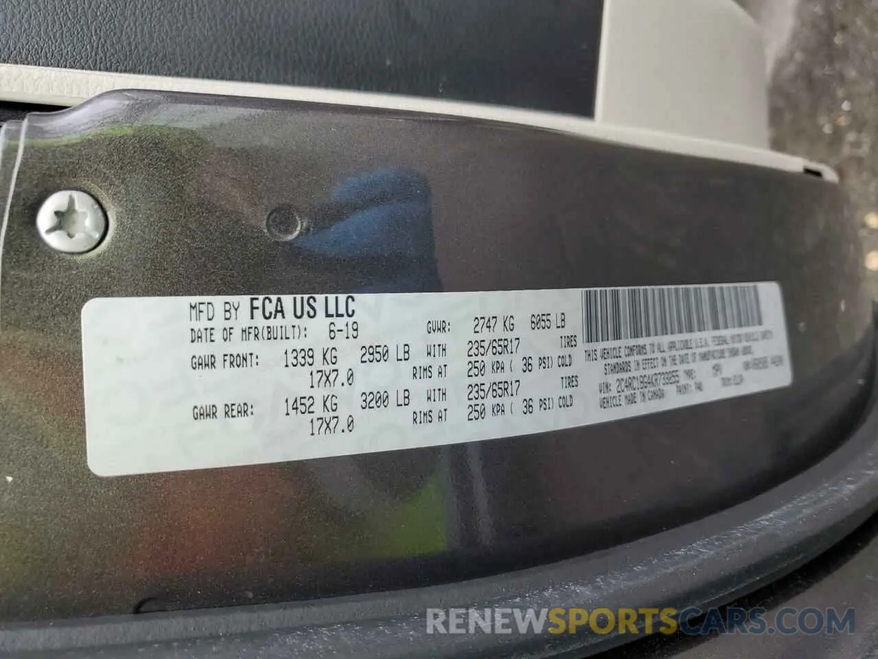 13 Photograph of a damaged car 2C4RC1BG4KR733255 CHRYSLER PACIFICA 2019