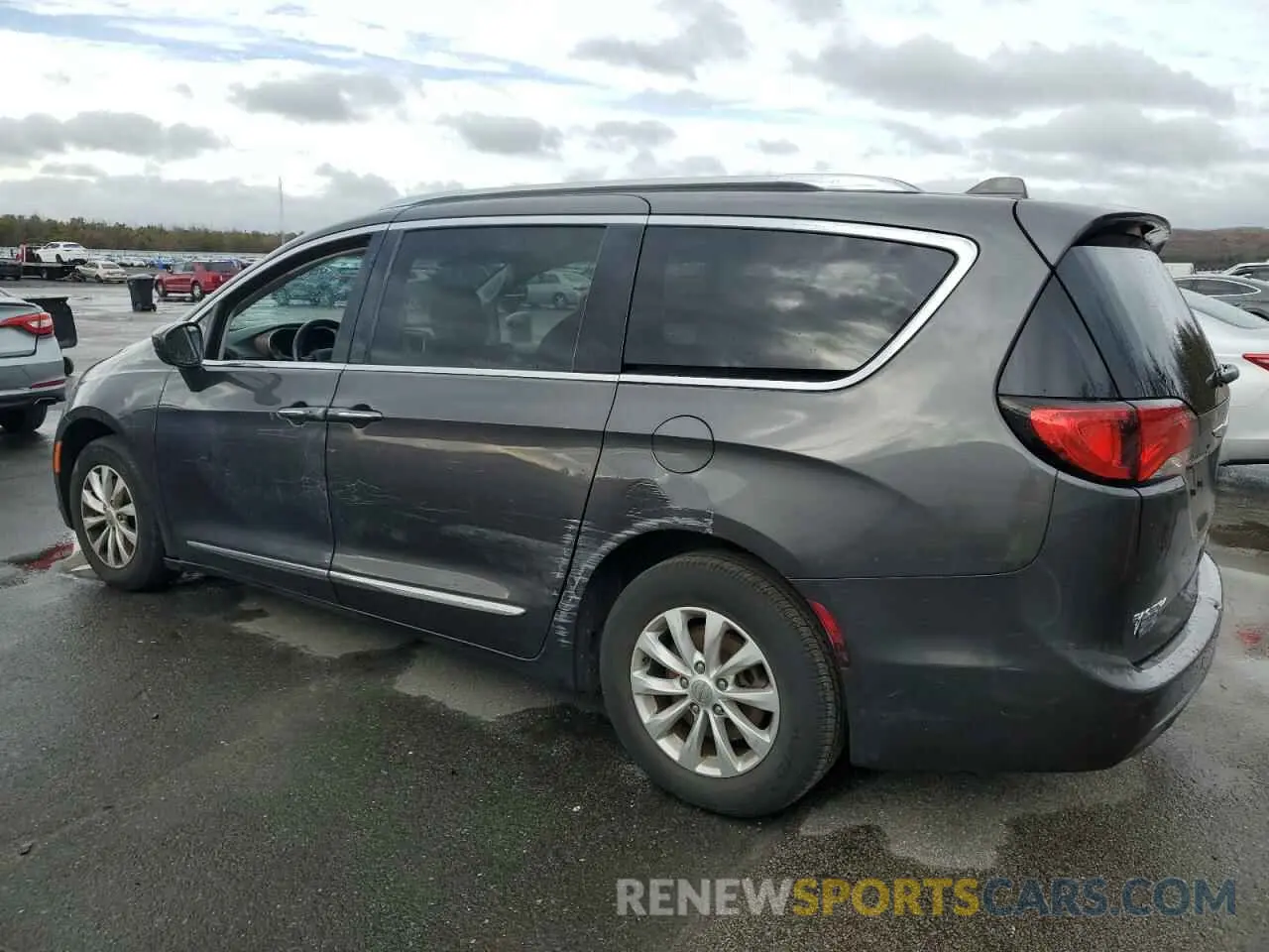 2 Photograph of a damaged car 2C4RC1BG4KR733255 CHRYSLER PACIFICA 2019