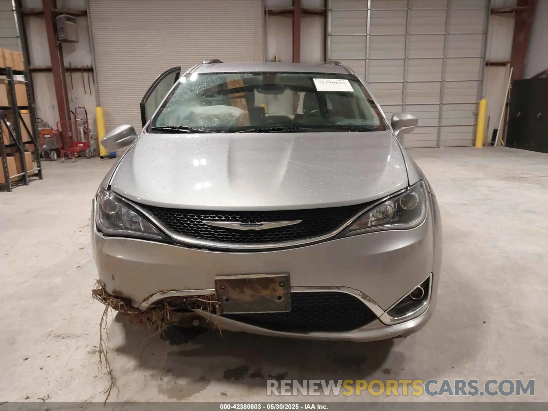 12 Photograph of a damaged car 2C4RC1BG6KR560189 CHRYSLER PACIFICA 2019