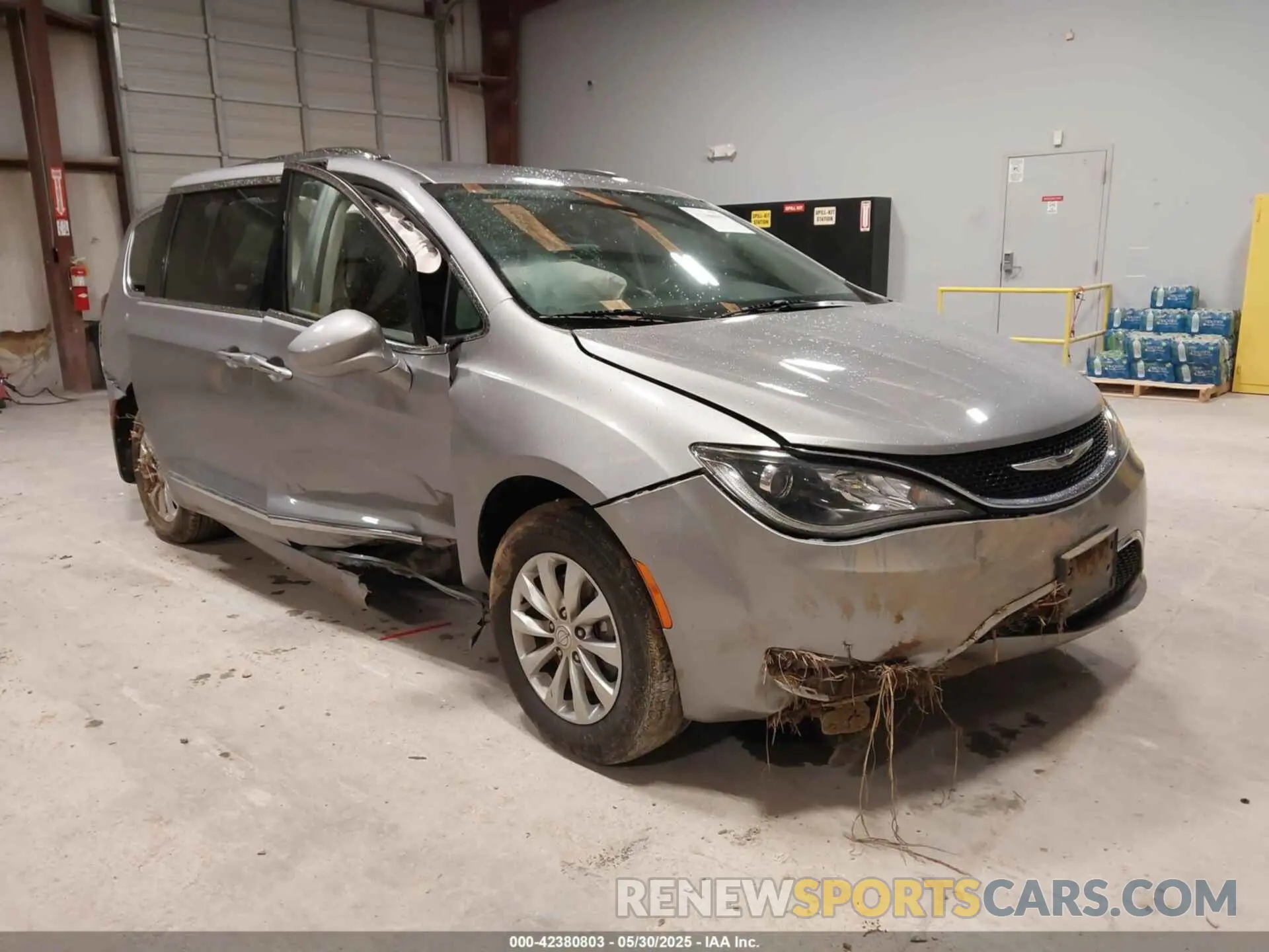 6 Photograph of a damaged car 2C4RC1BG6KR560189 CHRYSLER PACIFICA 2019