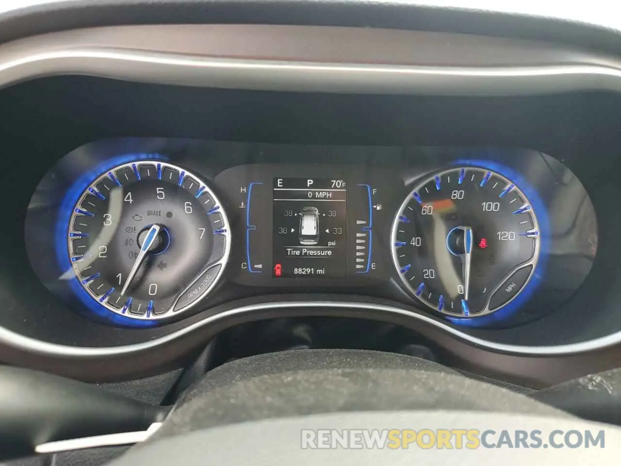 9 Photograph of a damaged car 2C4RC1BG6KR731460 CHRYSLER PACIFICA 2019