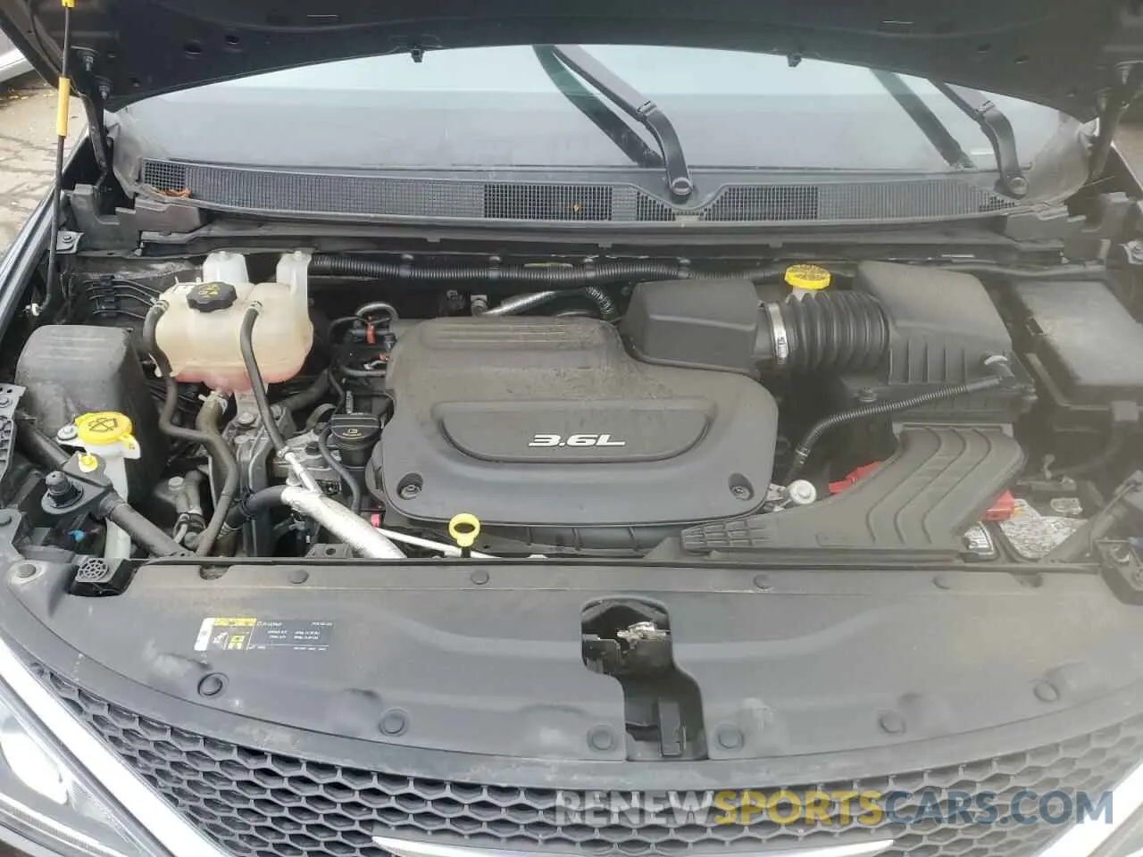 14 Photograph of a damaged car 2C4RC1BG7KR507727 CHRYSLER PACIFICA 2019