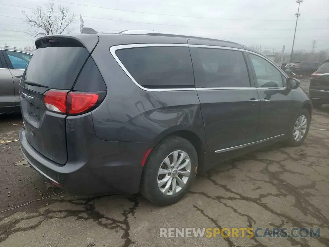 3 Photograph of a damaged car 2C4RC1BG7KR507727 CHRYSLER PACIFICA 2019