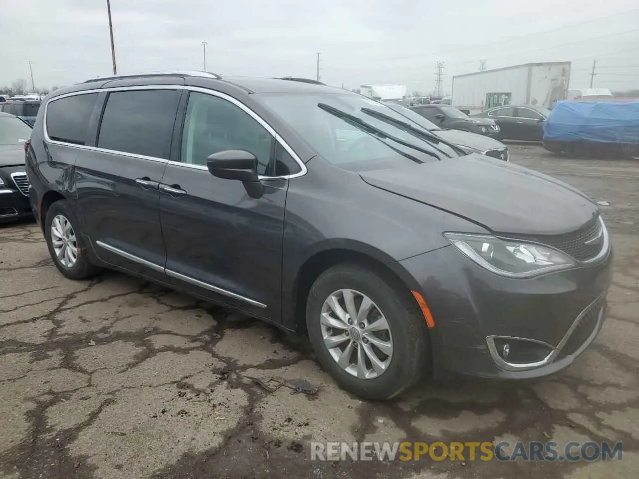 4 Photograph of a damaged car 2C4RC1BG7KR507727 CHRYSLER PACIFICA 2019