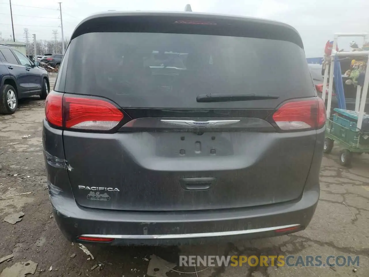 6 Photograph of a damaged car 2C4RC1BG7KR507727 CHRYSLER PACIFICA 2019
