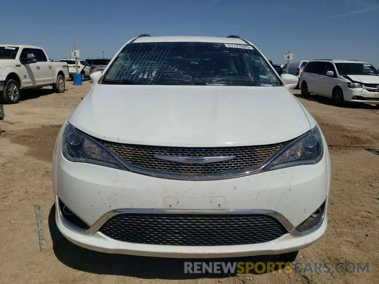5 Photograph of a damaged car 2C4RC1BG7KR540100 CHRYSLER PACIFICA 2019