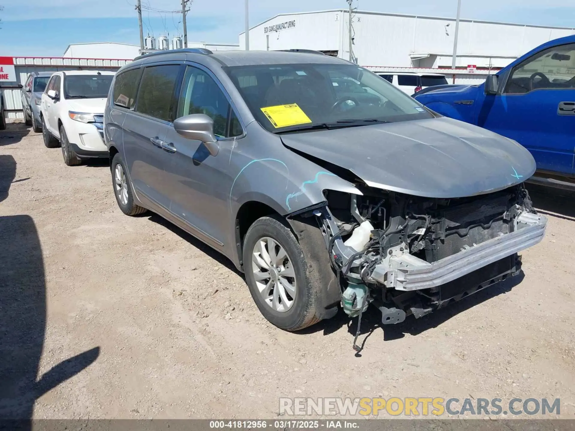 1 Photograph of a damaged car 2C4RC1BG7KR554739 CHRYSLER PACIFICA 2019